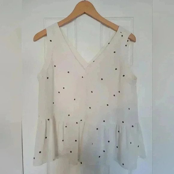LOFT Tops - V-Neck LOFT Flowy Floral Blouse Small